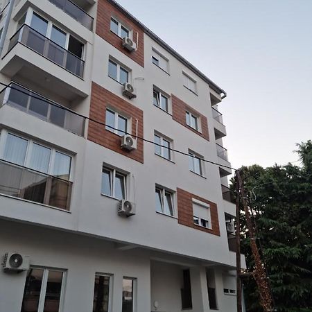 Lester Apartments Skopje Zewnętrze zdjęcie